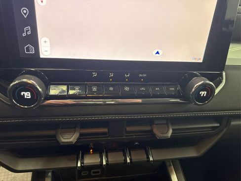 Used 2023 Chevrolet Colorado LT w/ LT Convenience Package image 31