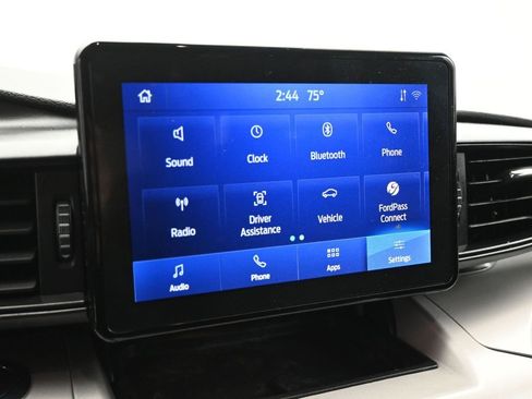 Used 2023 Ford Explorer XLT image 15