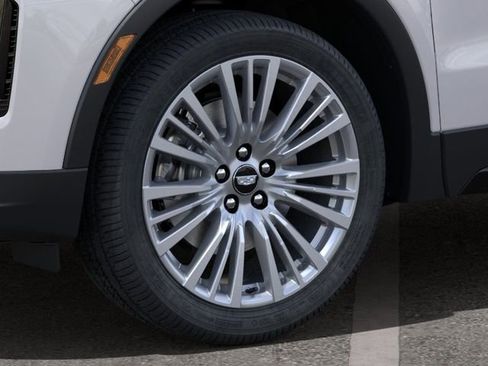 New 2024 Cadillac XT4 Premium Luxury image 9