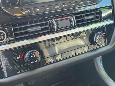 Certified 2023 Nissan Pathfinder SL w/ Lighting Package (N92) image 24