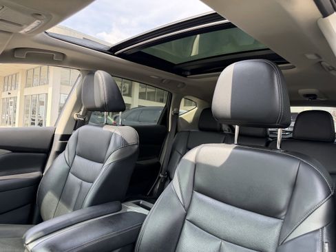 Used 2018 Nissan Murano SL w/ Moonroof Package image 9