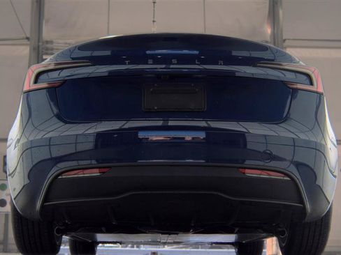 Used 2024 Tesla Model 3 Long Range RWD image 4