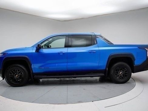 New 2025 Chevrolet Silverado EV LT image 2