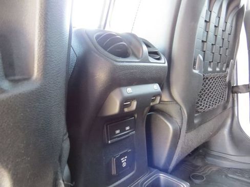 Used 2021 Jeep Gladiator Mojave AWD/4WD image 12
