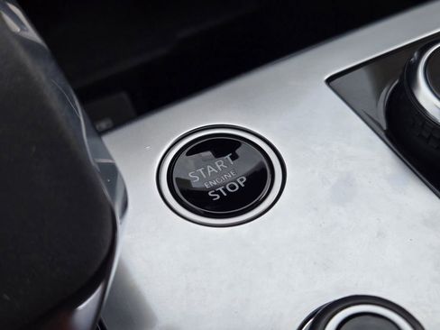 Used 2023 Land Rover Range Rover SE image 26