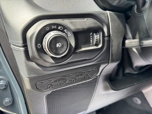 Used 2026 Jeep Wrangler Unlimited Sahara AWD/4WD image 20