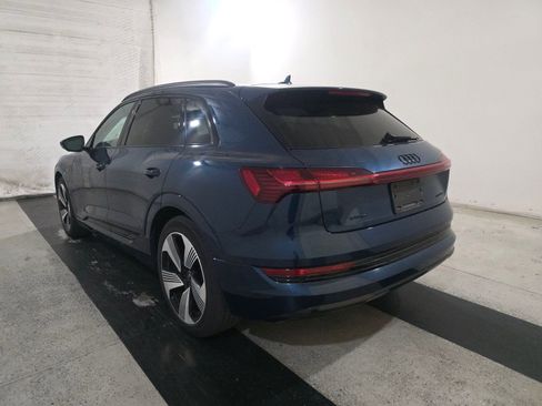 Used 2022 Audi e-tron Premium Plus w/ Premium Plus Package image 4