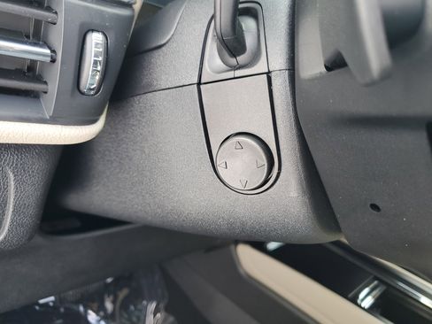 New 2026 Lincoln Corsair Premiere image 15