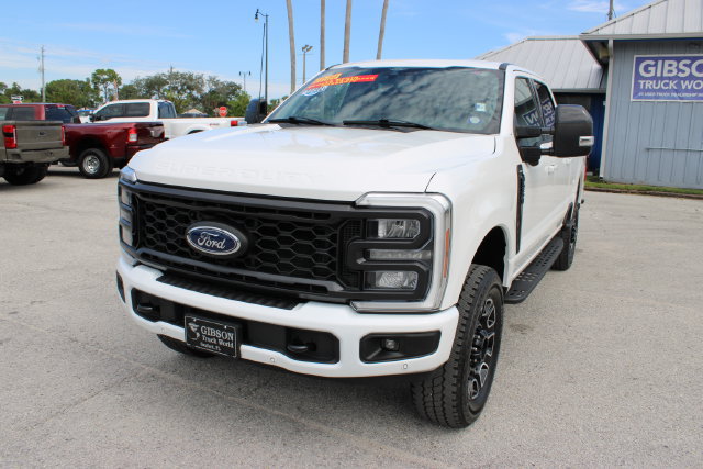 Used 2024 Ford F250 Lariat w/ Lariat Ultimate Package AWD/4WD image 3