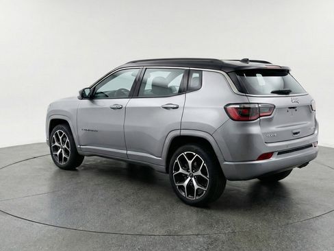 Used 2025 Jeep Compass Limited AWD/4WD image 6