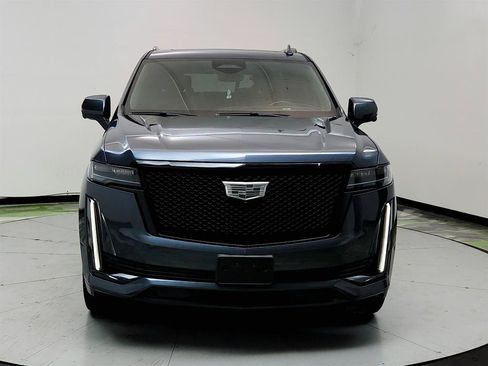 Used 2021 Cadillac Escalade Sport w/ LPO, ONYX Package AWD/4WD image 2