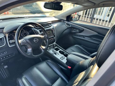 Used 2023 Nissan Murano SL FWD image 11
