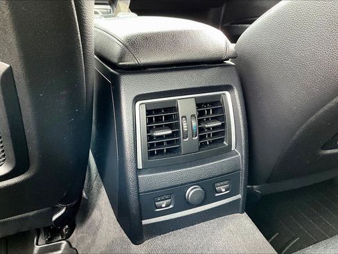 Used 2016 BMW 340i xDrive Sedan image 10