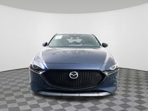 Used 2020 MAZDA MAZDA3 Hatchback w/ Premium Package image 26