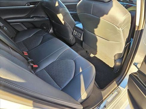 Used 2019 Toyota Camry XSE image 19