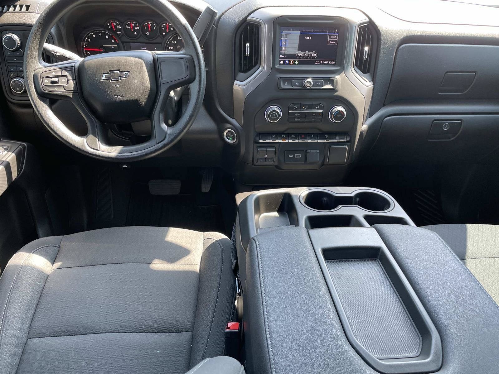 Used 2025 Chevrolet Silverado 2500 Custom w/ Custom Value Package AWD/4WD image 13