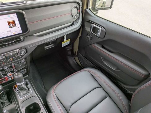 New 2026 Jeep Gladiator Rubicon AWD/4WD image 18