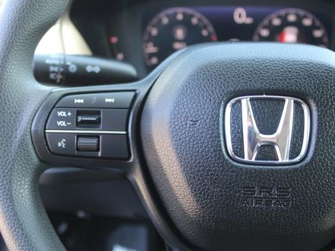 Used 2025 Honda Accord SE image 20
