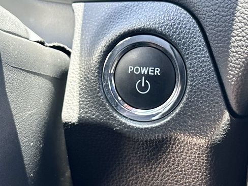 Used 2023 Toyota RAV4 SE w/ Convenience Package AWD/4WD image 17