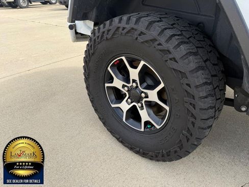 Used 2021 Jeep Wrangler Unlimited Rubicon AWD/4WD image 19