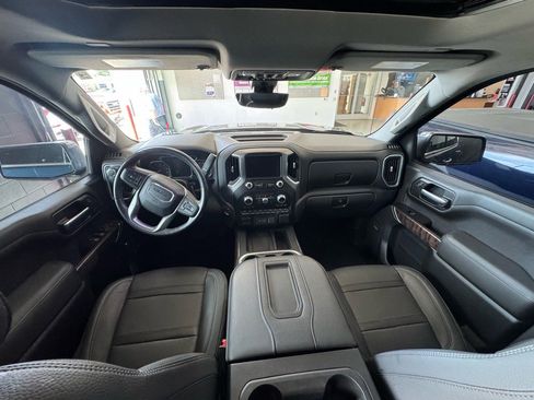 Used 2021 GMC Sierra 1500 Denali w/ Denali Ultimate Package image 17