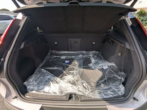 New 2026 Volvo XC40 B5 Plus w/ Climate Package image 21