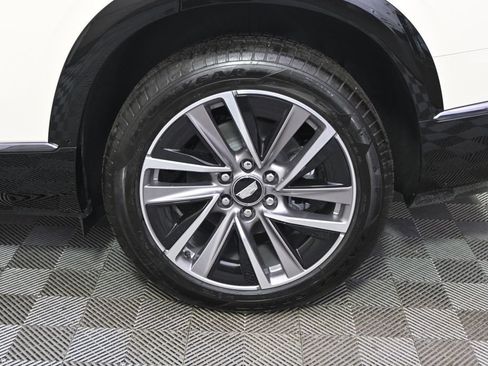 New 2027 Cadillac Vistiq Sport w/ LPO, Floor Liner Package AWD/4WD image 20