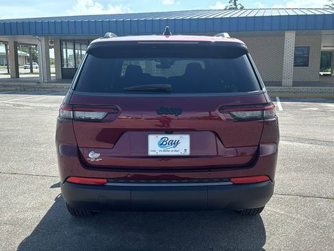 New 2026 Jeep Grand Cherokee L 2WD image 5