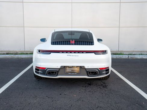 Used 2023 Porsche 911 Carrera image 7