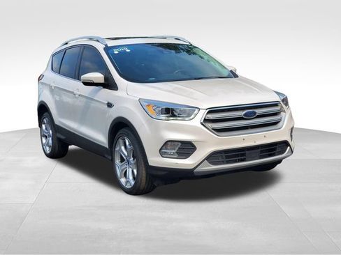 Used 2019 Ford Escape Titanium AWD/4WD image 6