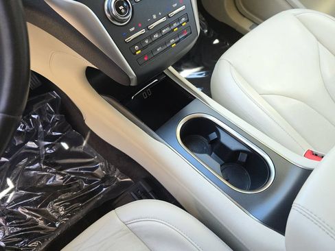 Used 2016 Lincoln MKC Select w/ Select Plus Package FWD image 31