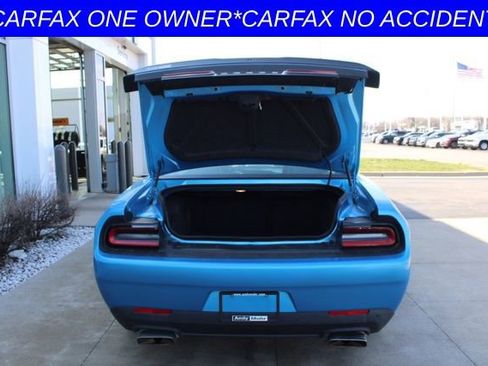 Used 2015 Dodge Challenger R/T Plus image 8