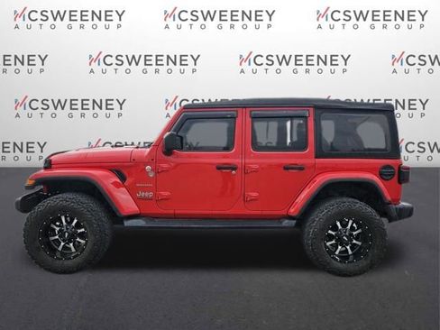 Used 2020 Jeep Wrangler Unlimited Sahara image 2