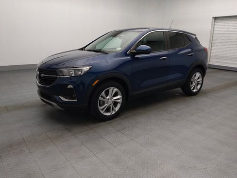 Used 2021 Buick Encore GX Preferred w/ Cold Weather Comfort Package FWD image 2