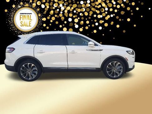 Used 2022 Lincoln Nautilus Reserve w/ Cargo Utility Package image 6