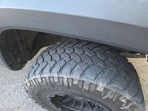 Used 2022 Toyota Tacoma TRD Off-Road w/ Technology Package AWD/4WD image 7