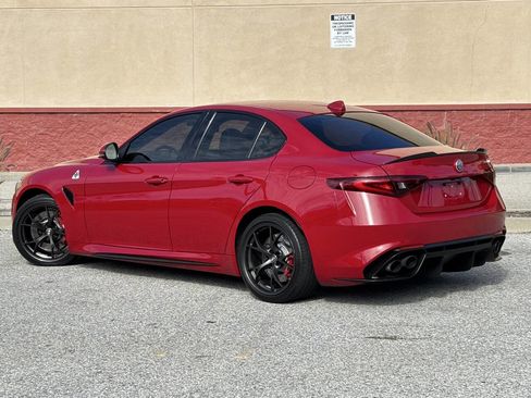 Used 2018 Alfa Romeo Giulia Quadrifoglio w/ Driver Assist Dynamic Package image 5