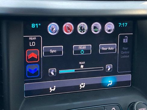 Used 2017 GMC Acadia SLT AWD/4WD image 21