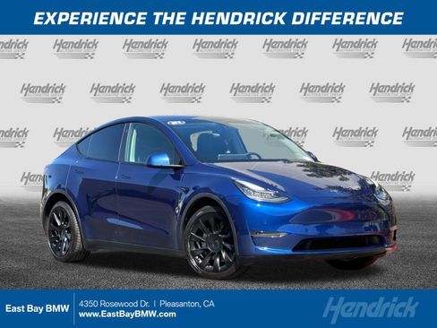 Used 2021 Tesla Model Y Long Range image 1