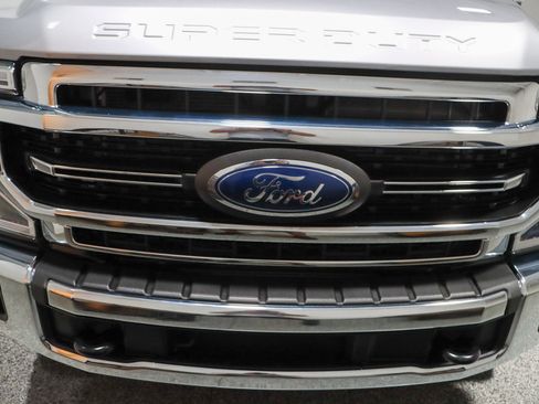 Used 2022 Ford F250 Lariat w/ Tremor Off-Road Package AWD/4WD image 4