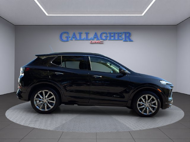 Used 2024 Buick Encore GX Avenir w/ Avenir Technology Package AWD/4WD image 3