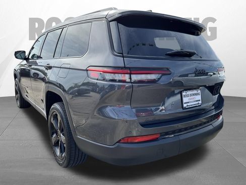 Used 2023 Jeep Grand Cherokee L Laredo RWD image 6