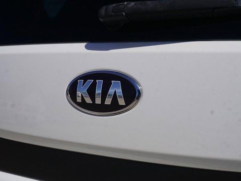 Used 2021 Kia Soul S FWD image 18