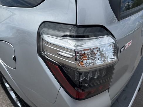 Used 2024 Toyota 4Runner SR5 AWD/4WD image 10