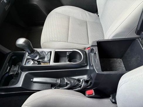 Used 2021 Toyota Tacoma SR w/ SR Convenience Package RWD image 21