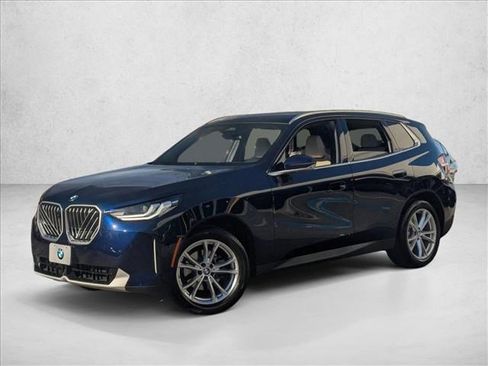 Used 2025 BMW X3 xDrive30i w/ Premium Package image 1