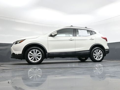 Used 2018 Nissan Rogue Sport SV image 39