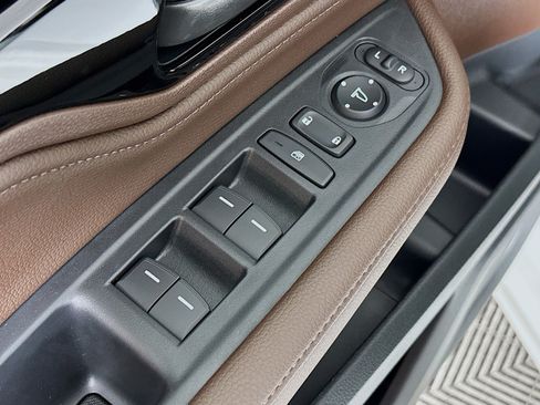 New 2026 Honda Odyssey Touring image 18