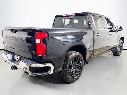 Used 2022 Chevrolet Silverado 1500 LTZ w/ LTZ Convenience Package II image 4