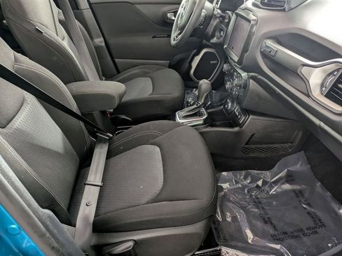 Used 2021 Jeep Renegade Latitude w/ Sun & Sound Group image 29